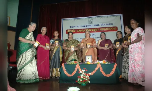 19-2-2012-33ನೇ-ವಾರ್ಷಿಕೋತ್ಸವ-ಸುಧಾಮೂರ್ತಿ